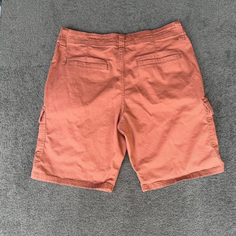Wrangler Authentics Mens Cargo Shorts Coral Pink Size 32 Cotton Utility Summer